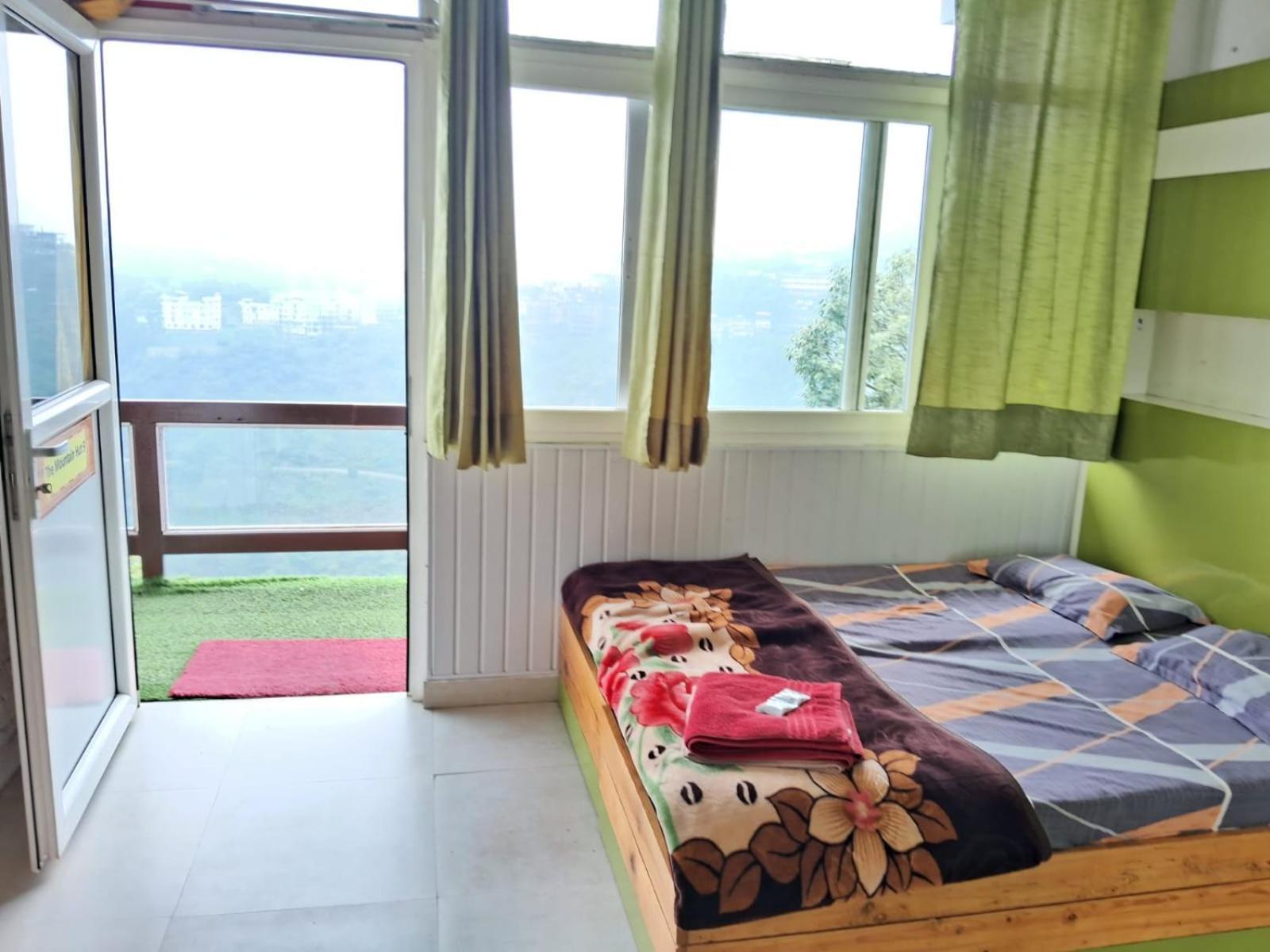 The Himalaya Retreat Resort, Experience Nature In The Lap Of Himalayas ムスーリー エクステリア 写真