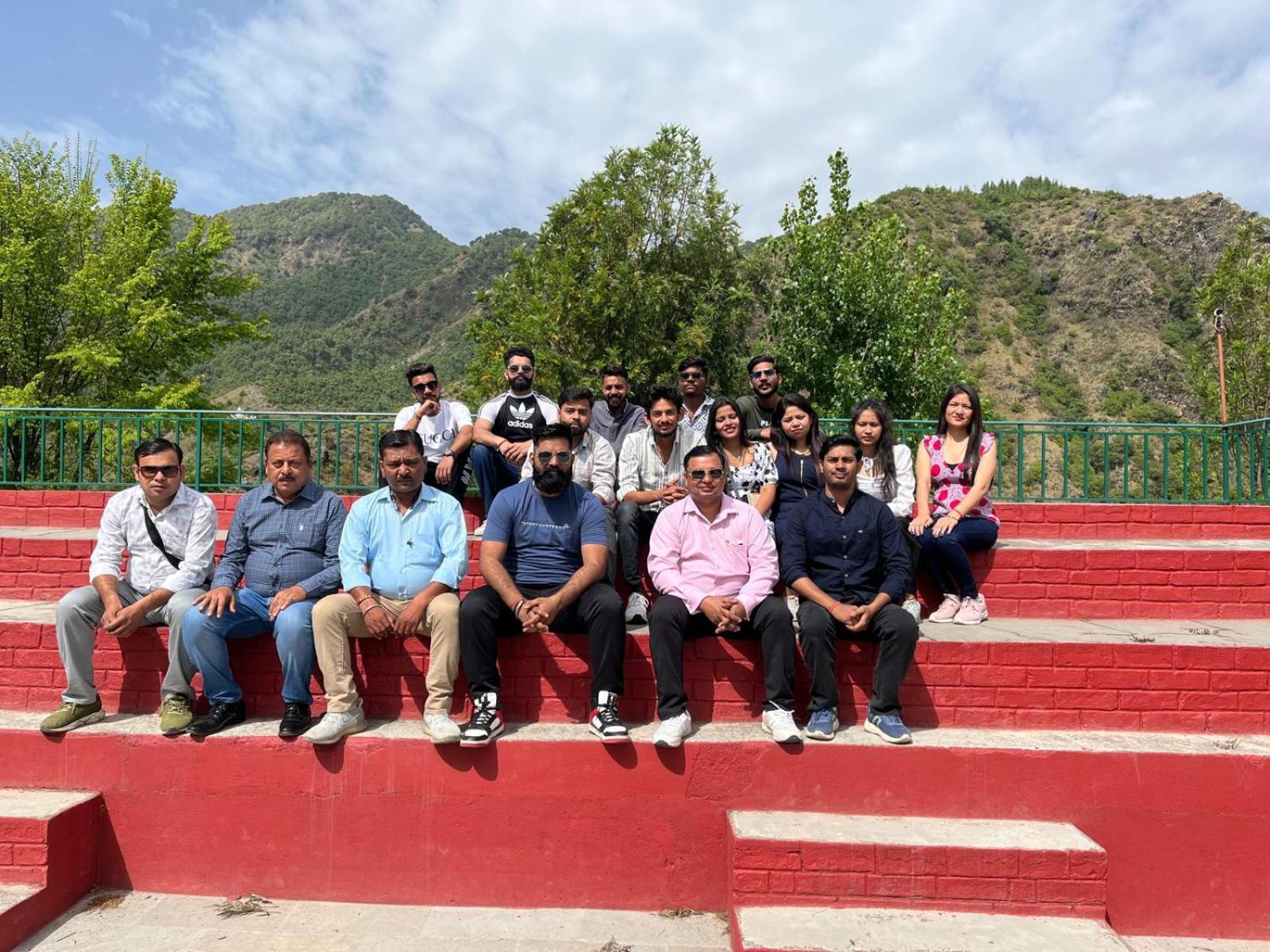 The Himalaya Retreat Resort, Experience Nature In The Lap Of Himalayas ムスーリー エクステリア 写真