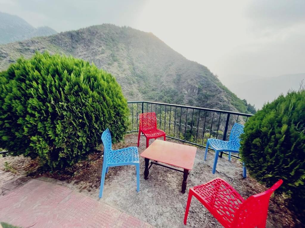 The Himalaya Retreat Resort, Experience Nature In The Lap Of Himalayas ムスーリー エクステリア 写真